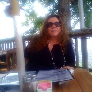 Meet your Posher, Dianne